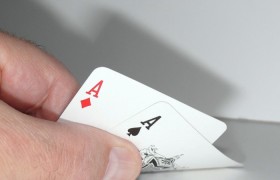 实测辅助“网上十三水可以玩吗会输吗”原来确实有挂!